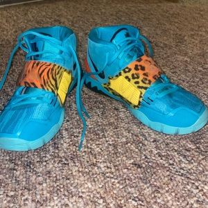 Kyrie nikes